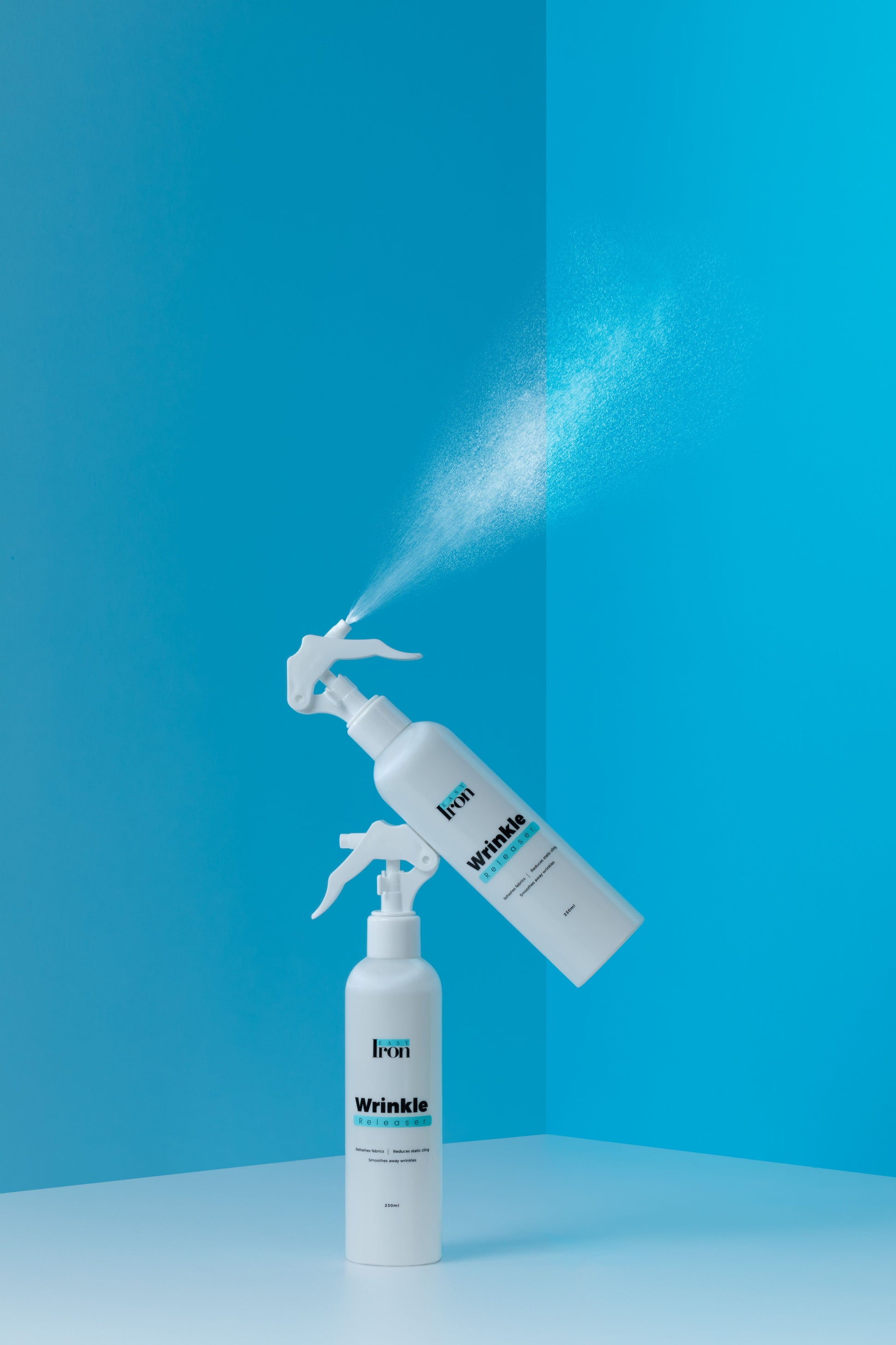 EasyIron Spray comes with a pearl-white bottle and a beautiful box. Try out the easiest way to remove wrinkles from clothes, no ironing needed.